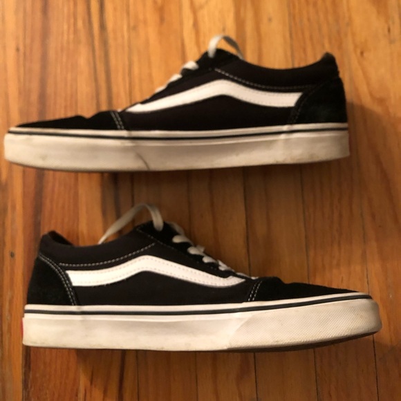Vans - Picture 3 of 6